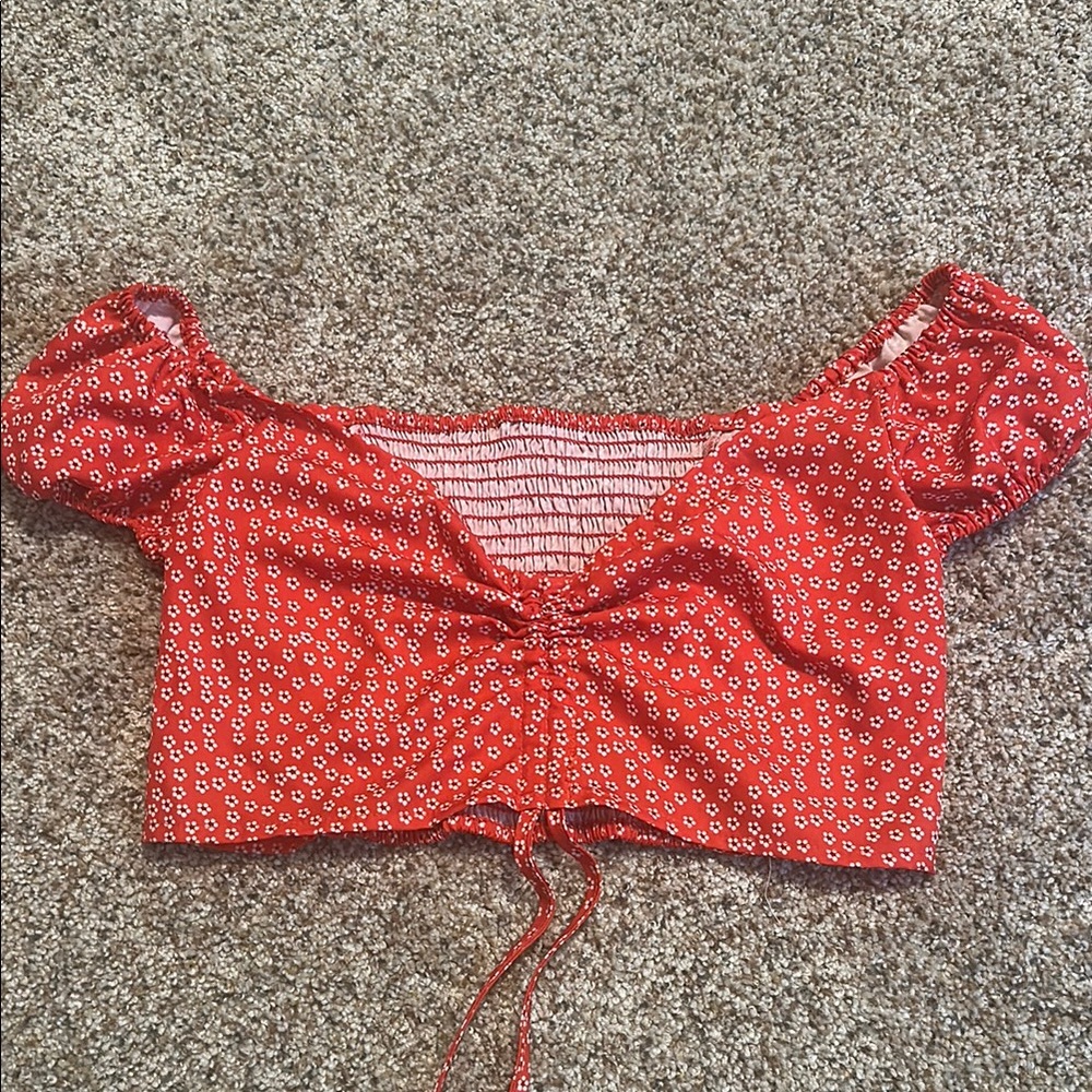 SHEIN Red Crop Top with Sweetheart Neckline and Puff Sleeves
